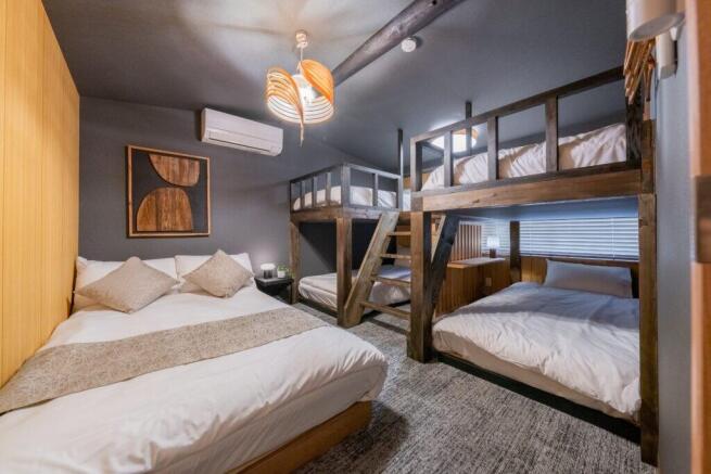Room1