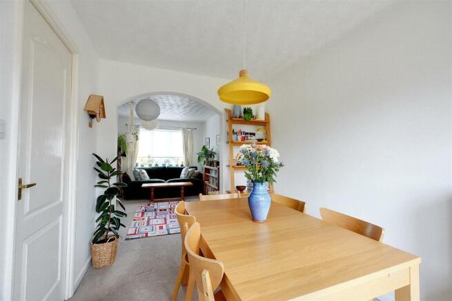 Dining Room_1.jpeg