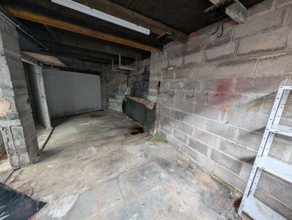 garage.jpg