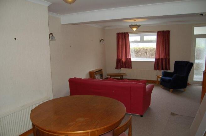 Lounge/Dining Room