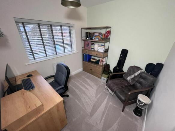 Photo 12