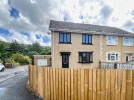 1, Brodawel, Pont Nedd Fechan, Neath SA11 5NW