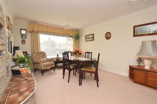 Dining/Sitting Area