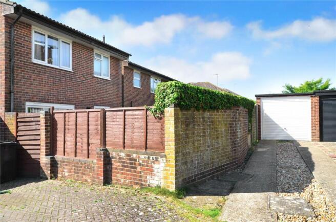 Driveway/Garage