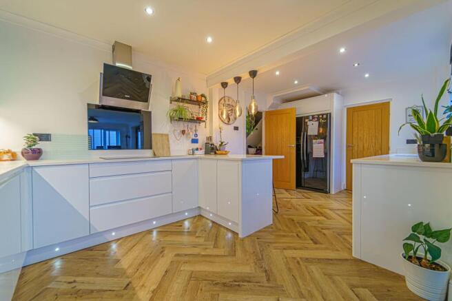 Kitchen/Dining Room