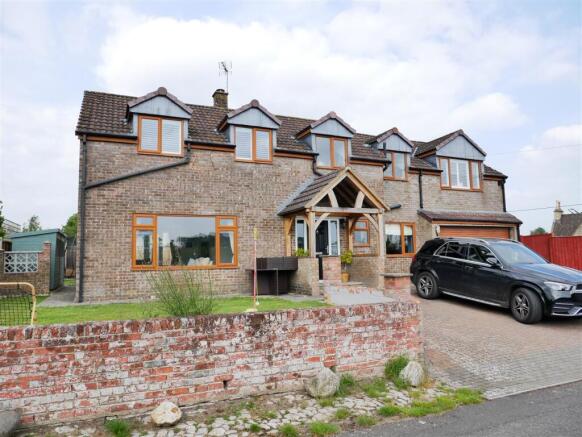 ACCESS & AREAS CLOSE BY