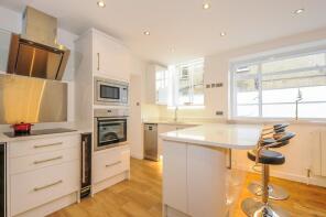 Flat 116, North Gate, Prince Albert Road, London NW8 7EL