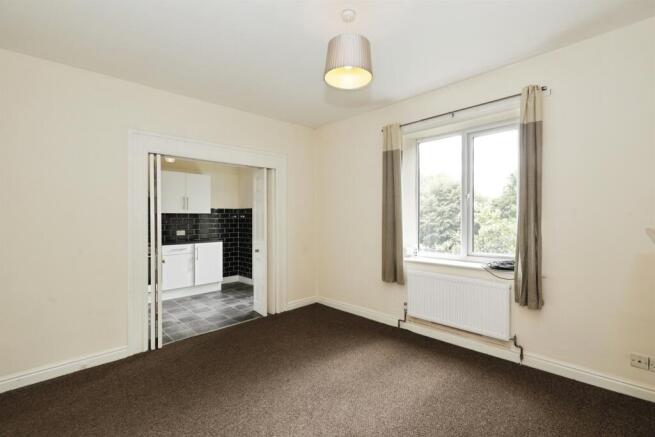 1 bed Flat for sale Image 7