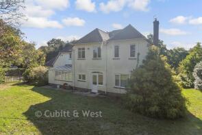 Whiteoaks, Monkmead Lane, Pulborough RH20 2NH