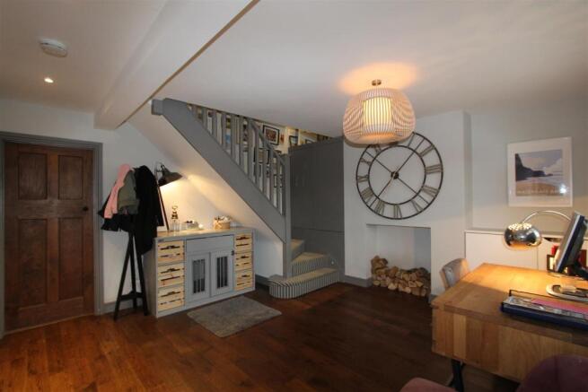 Hall/Study