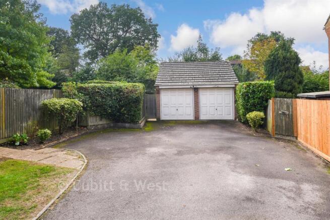 Driveway/Parking