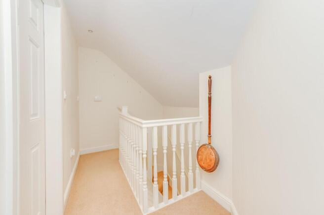 4 bed Detached Bungalow for sale Image 12
