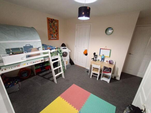 Photo 9