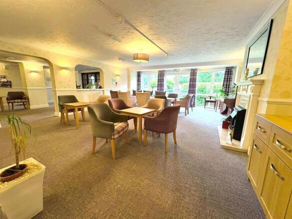 1 bed Apartment for sale Image 11