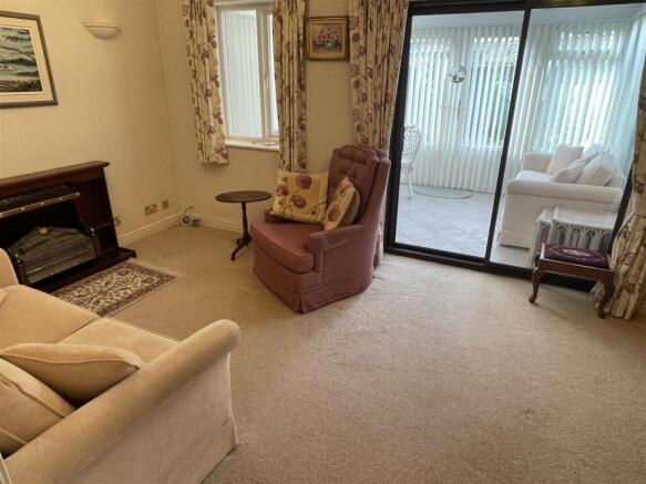 Sitting Room.JPG