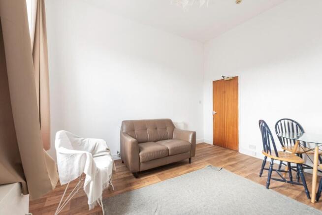 4 bed Terraced for sale Image 6