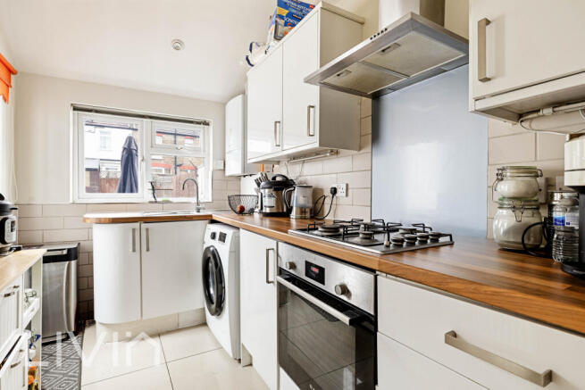 Winterbourne Road, Thornton Heath photo 4