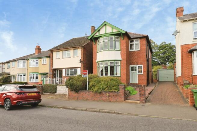3-bed detached on Adam Street, Kidderminster, £300,000