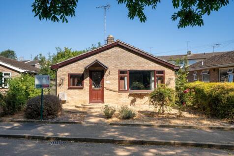 Finchams Close, Linton, CB21