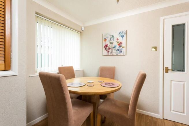 16 Burdale Close-10.jpg