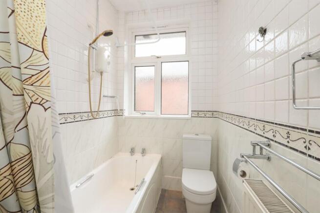 2 bed Detached Bungalow for sale Image 11