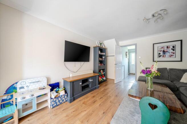 3 bed Semi-Detached for sale Image 5