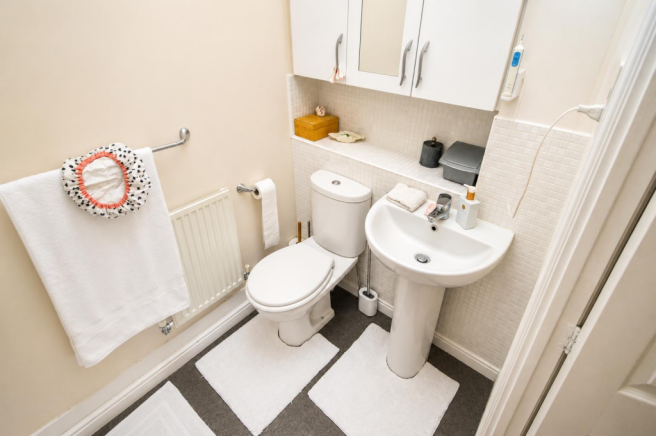 3 bed Semi-Detached for sale Image 11