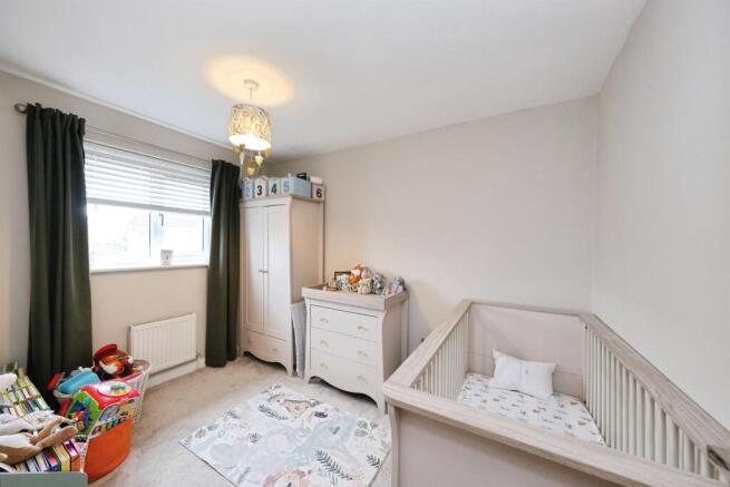 3 bed Semi-Detached for sale Image 11