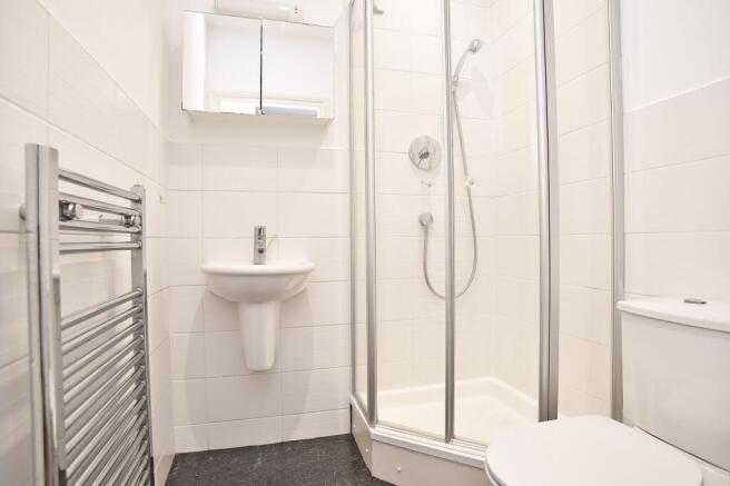 2 bed Flat for sale Image 6