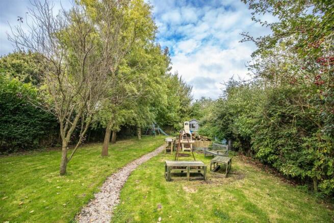 Upper Clayhill Cottage26.jpg