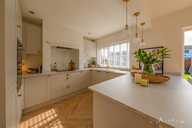 Kitchen/Breakfast Room