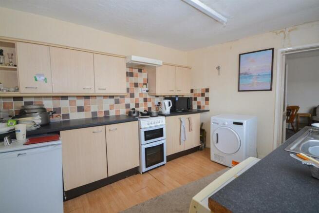 3 bed Block of Apartments for sale Image 4