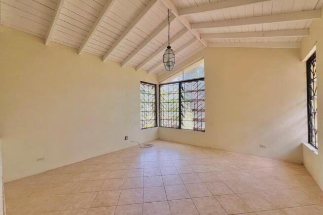 Golden-Acre 2-Family-Room.jpg