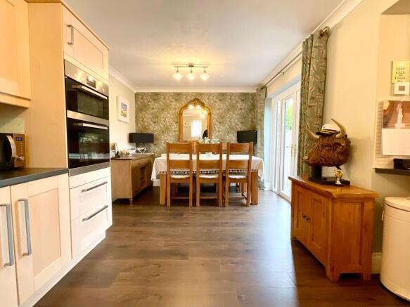 3 bed Detached for sale Image 10