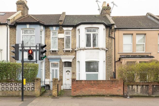 Cann Hall Road, Leytonstone photo 4