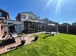 28, Fairoak Avenue, Parkside, Stafford ST16 1LU
