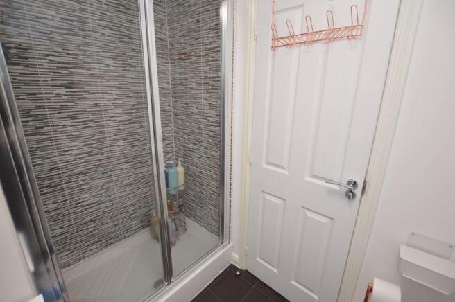 Ensuite shower...