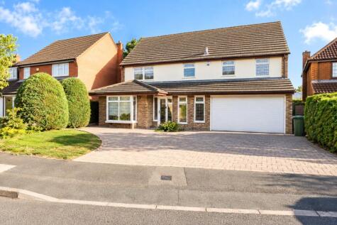 Wakerfield Close, Emerson Park, Hornchurch, RM11