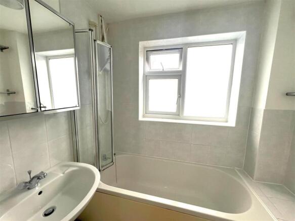 Bathroom.jpg