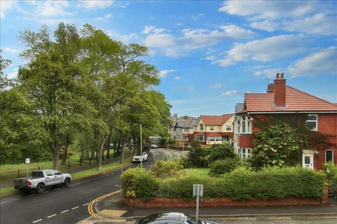 2 bed Apartment for sale Image 9
