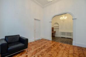 Flat A, 35, Queen's Gate, London SW7 5JA