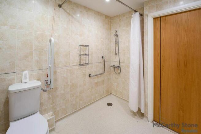 2 bed Apartment for sale Image 9