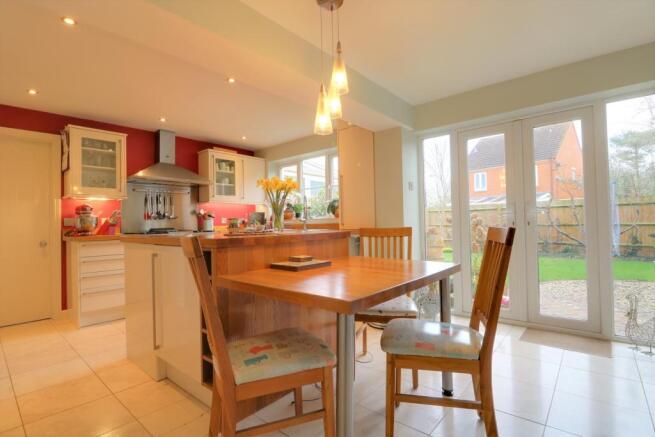Kitchen / Breakfast