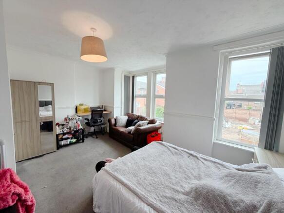 Alvanley Place, Prenton, Merseyside photo 4