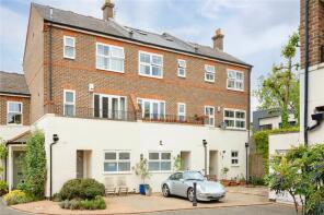 16, Waldo Close, London SW4 9EY