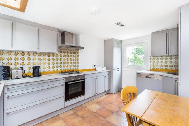 30435_davies__and__davies_62d_oakfield_road_7_lo.j