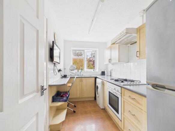 CAM01740G0-PR0453-STILL001