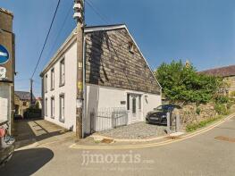 Bank House, Upper West Street, Newport SA42 0TH