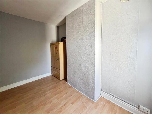 3 bed Terraced for sale Image 7
