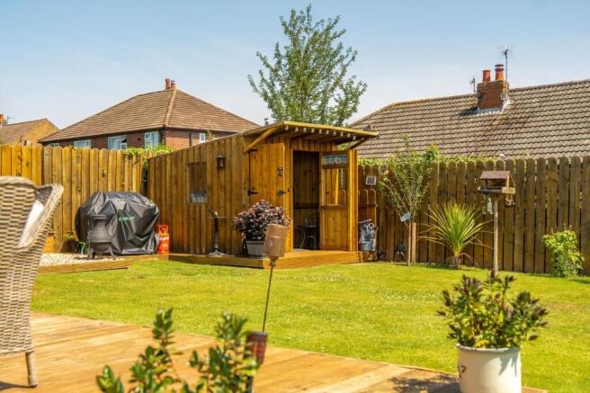 3 bed Bungalow for sale Image 11